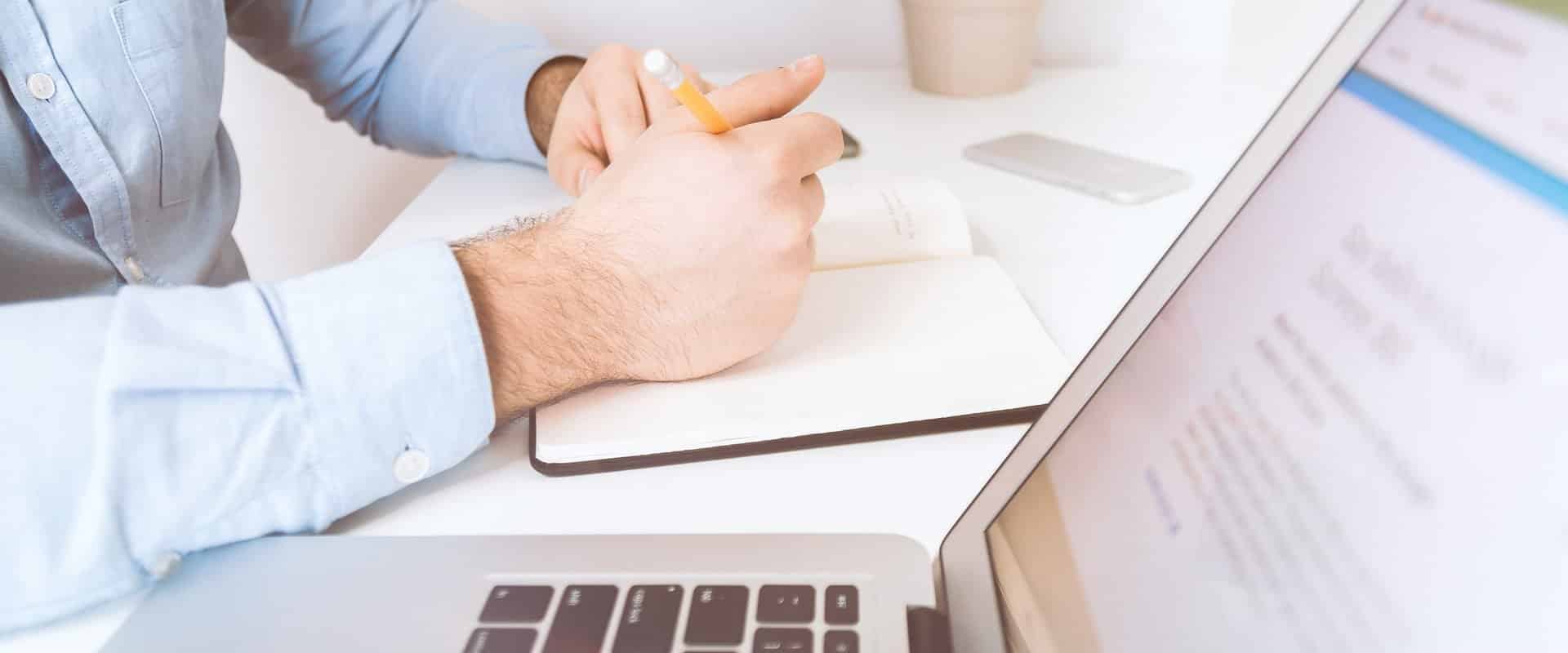 الميزات التشخيصية والتطبيقات المحتملة لإشارة ضغط الدم البيولوجي في الرعاية الصحية: مراجعة منهجية